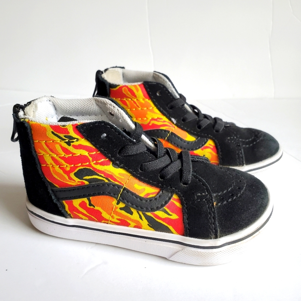 Vans hi-top ComfyCush soles size 8 toddler black with flames